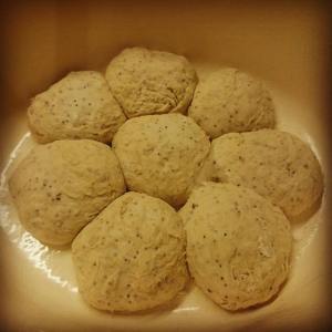 Brødet er satt til etterheving...